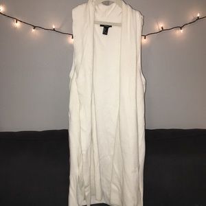 Forever 21 sleeveless cardigan sweater. White.